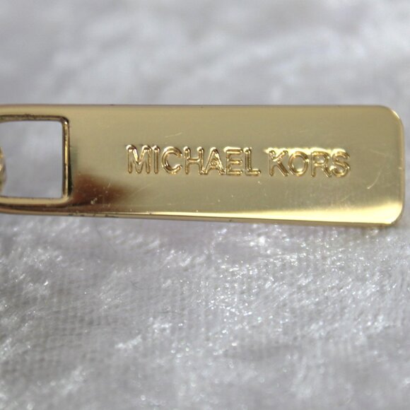 Michael Kors Jet Set Travel Large Tote & Zip Wallet Set – Black & White Saffiano - Picture 15 of 15